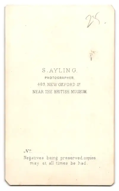 Fotografie S. Ayling, London, 493, New Oxford St., Bürgerlicher Herr mit Backenbart