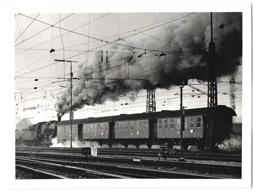 Fotografie Deutsche Bahn, Personenzug mit Dampflok, Eisenbahn