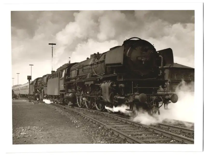 Fotografie Deutsche Bahn, Personenzug mit Dampflok Nr. 001 211-2, Tender-Lokomotive, Eisenbahn