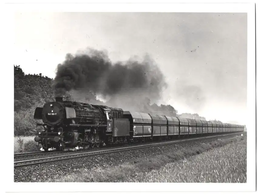 Fotografie Deutsche Bahn, Güterzug mit Dampflok Nr. 043 100-7, Tender-Lokomotive, Eisenbahn