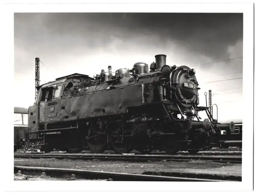 Fotografie Deutsche Bahn, Personenzug mit Dampflok Nr. 064 519-2, Eisenbahn