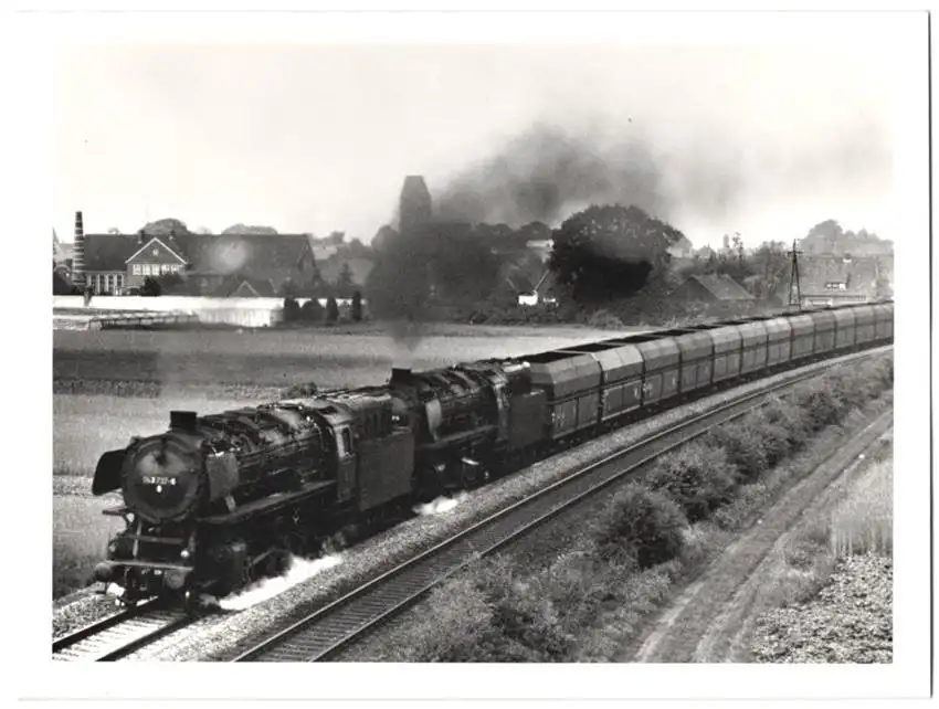 Fotografie Deutsche Bahn, Güterzug mit Dampflok Nr. 043 737-6, Tender-Lokomotive, Eisenbahn