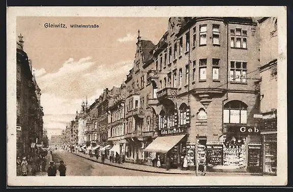 AK Gleiwitz, Wilhelmstrasse mit Geschäften