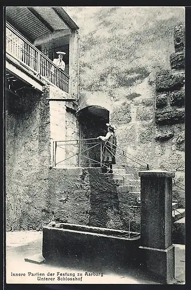 AK Aarburg, Unterer Schlosshof der Festung