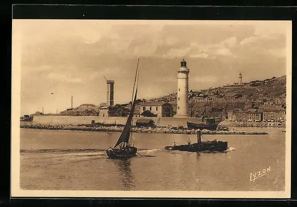 AK Sète, Le Phare St-Louis, Entrée du Port