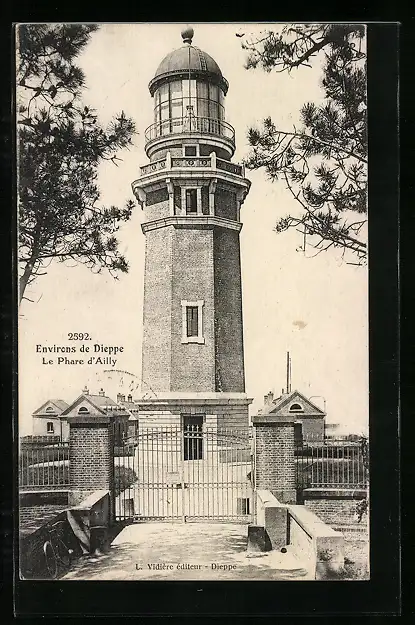 AK Dieppe, Le Phare, Eingang zum Leuchtturm
