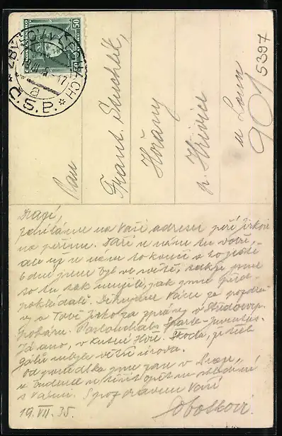 Künstler-AK Handgemalt: Eichhörnchen sitzt in einem Baum