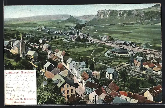 AK Gerolstein /Eifel, Teilansicht des Ortes mit Blick zu den Bergen