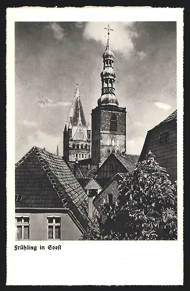 AK Soest, Blick über die Dächer zur Kirche im Frühling