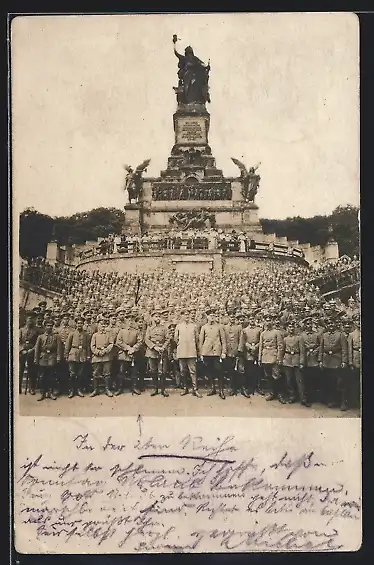 AK Niederwald-Denkmal mit Soldaten