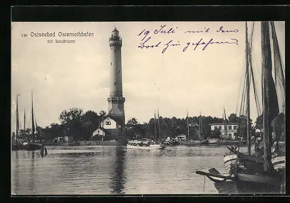 AK Osternothafen / Warszów, Fischerbotte im Hafen mit Leuchtturm