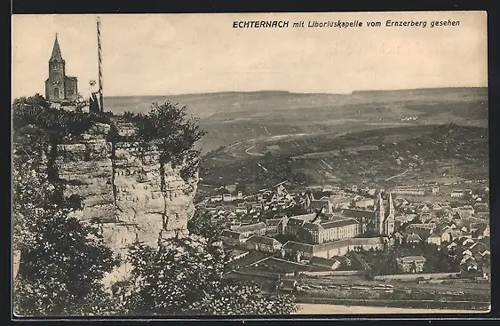 AK Echternach, Teilansicht mit Liboriuskapelle vom Ernzerberg gesehen