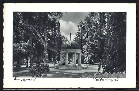 AK Bad Pyrmont, Erdbeertempel