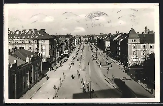 AK Königgrätz / Hradec Kralove, Strassenblick aus der Vogelschau