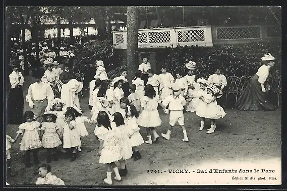 AK Vichy, Bal d`Enfants dans le Parc