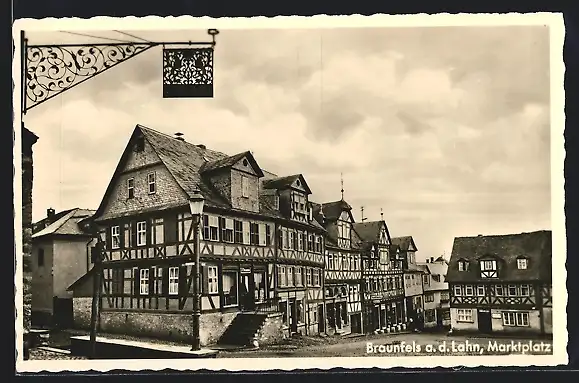 AK Braunfels /Lahn, Marktplatz aus der Vogelschau