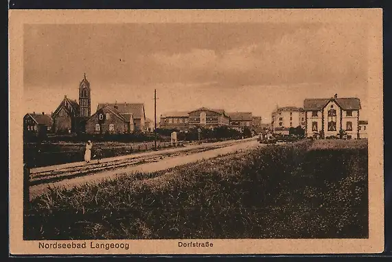 AK Langeoog, Dorfstrasse mit Ortspanorama