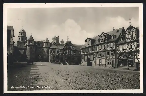 AK Braunfels /Lahn, Marktplatz mit Torblick