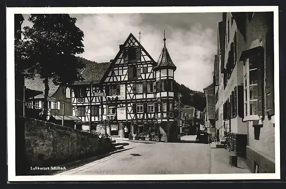 AK Schiltach, Strassenpartie mit Fachwerkhäusern