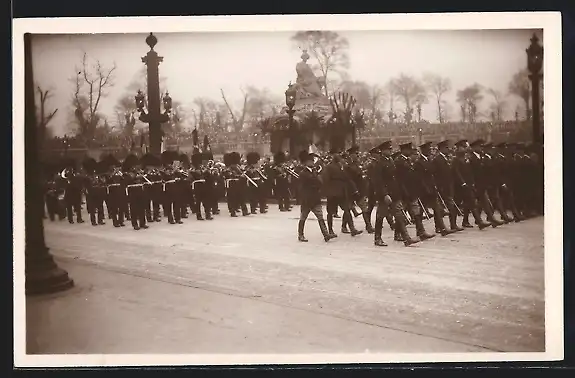 AK Funérailles du Maréchal Foch, 26.03.1929, Délégation militaires Américaine et Anglaise