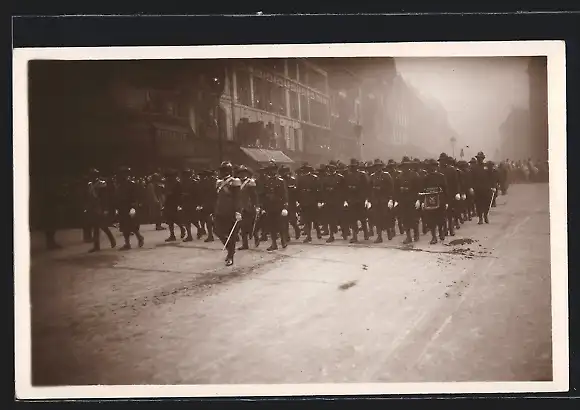 AK Funérailles du Maréchal Foch, 26.03.1929, Bersagliers