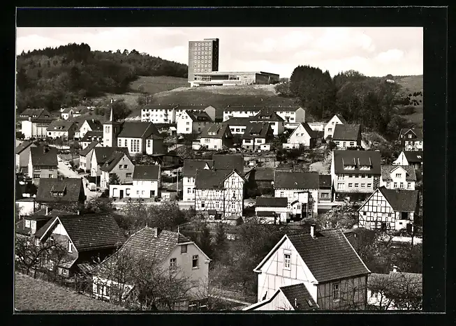 AK Gummersbach-Niedersessmar, Gesamtansicht mit Theodor-Heuss-Akademie der Friedrich-Naumann-Stiftung