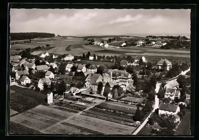 AK Möttlingen / Schwarzwald, Ortspanorama, Luftbild