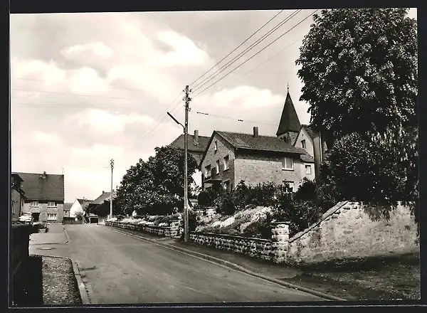 AK Bonenburg, Strassenpartie mit Kirche