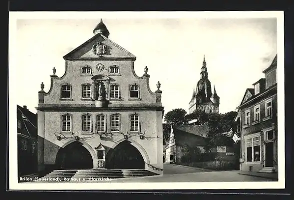 AK Brilon /Sauerland, Rathaus und Pfarrkirche
