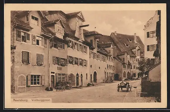 AK Meersburg, Strasse Vorburggasse mit Wagen