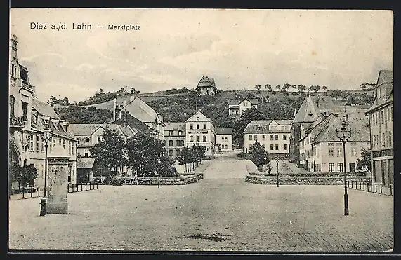 AK Diez a. d. Lahn, Marktplatz mit Litfasssäule