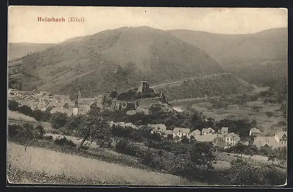 AK Heimbach /Eifel, Teilansicht mit Burg und Bergen