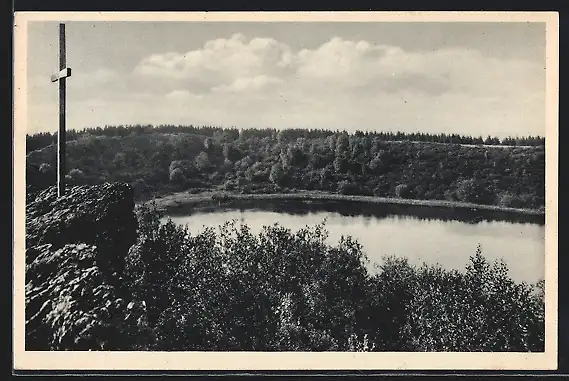 AK Manderscheid, Mosenberger Maar aus der Vogelschau