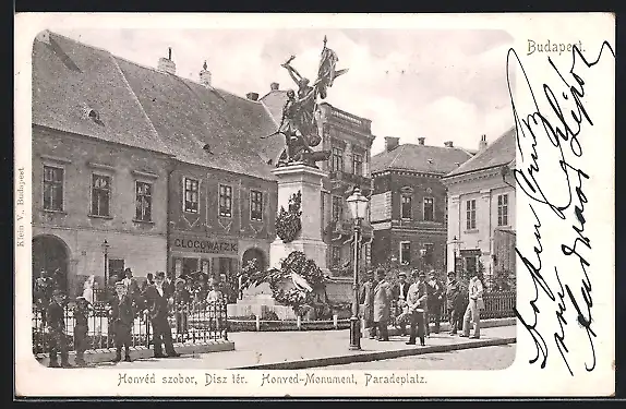 AK Budapest, Honved-Monument, Paradeplatz
