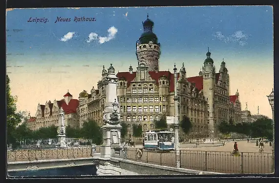 AK Leipzig, Strassenbahn vor dem Rathaus