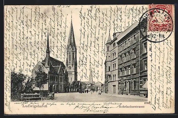 AK Ludwigshafen / Rhein, Rohrlacherstrasse mit Blick zur Kirche