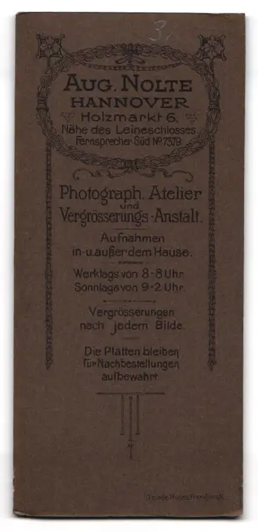 Fotografie Aug. Nolte, Hannover, Holzmarkt 6, Soldat mit Schnurrbart in Uniform mit Schirmmütze, Regiment 73