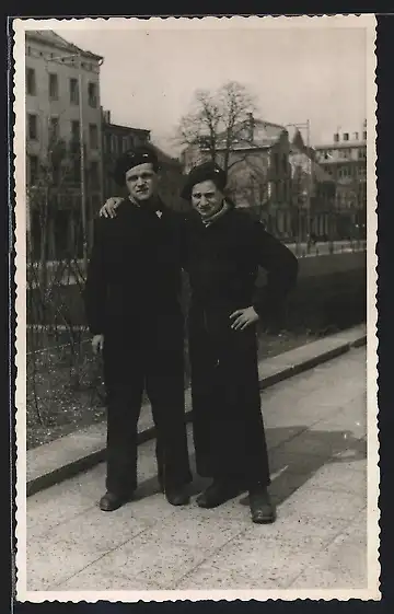 Foto-AK Fremdenlegionäre in Uniform