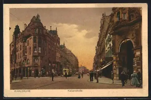 AK Karlsruhe, Ortspartie in der Kaiserstrasse mit Strassenbahn