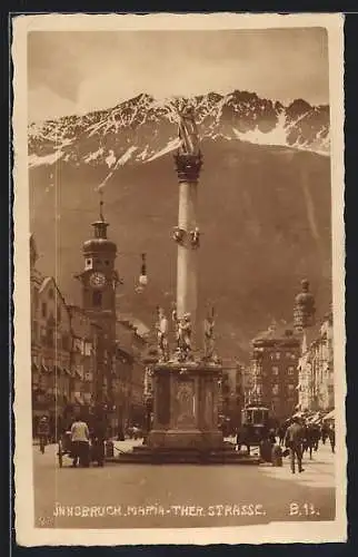 AK Innsbruck, Strassenbahn am Denkmal in der Marie-Theresien-Strasse