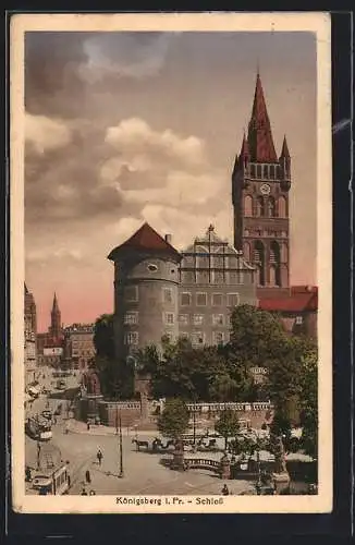 AK Königsberg i. Pr., Strassenbahnen am Schloss
