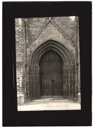 Fotografie W. Apel, Berlin, Ansicht Eberswalde, Kirchen-Portal