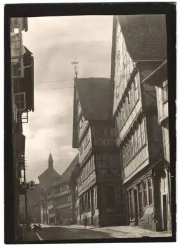 Fotografie W. Apel, Berlin, Ansicht Osterode / Harz, Strassenansicht mit Fachwerkhäusern