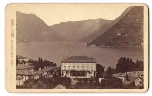 Fotografie unbekannter Fotograf, Ansicht Como, Veduta dell Lago, Hôtel près d`un lac