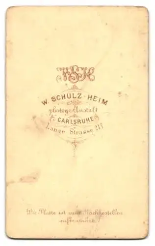 Fotografie W. Schulz-Heim, Carlsruhe, junge Frau im mit Pailletten und Sternen besticken Kleid zum Fasching