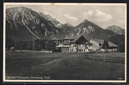 AK Pinswang, Gasthof Schluxen gegen die Berge