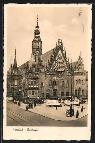 AK Breslau, Rathaus, davor LKWs