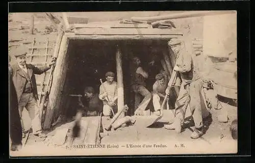 AK Saint-Étienne, L`Entrée d`une Fendue