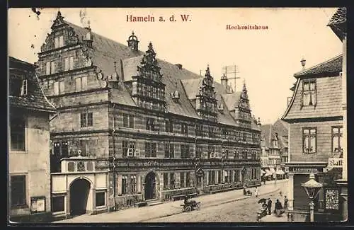 AK Hameln a. d. W., Hochzeitshaus mit Strasse