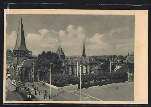 AK Essen, Das Münster, Strassenbahnen